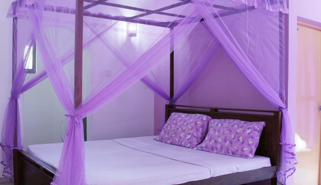 Relax Inn Хіккадува Номер фото