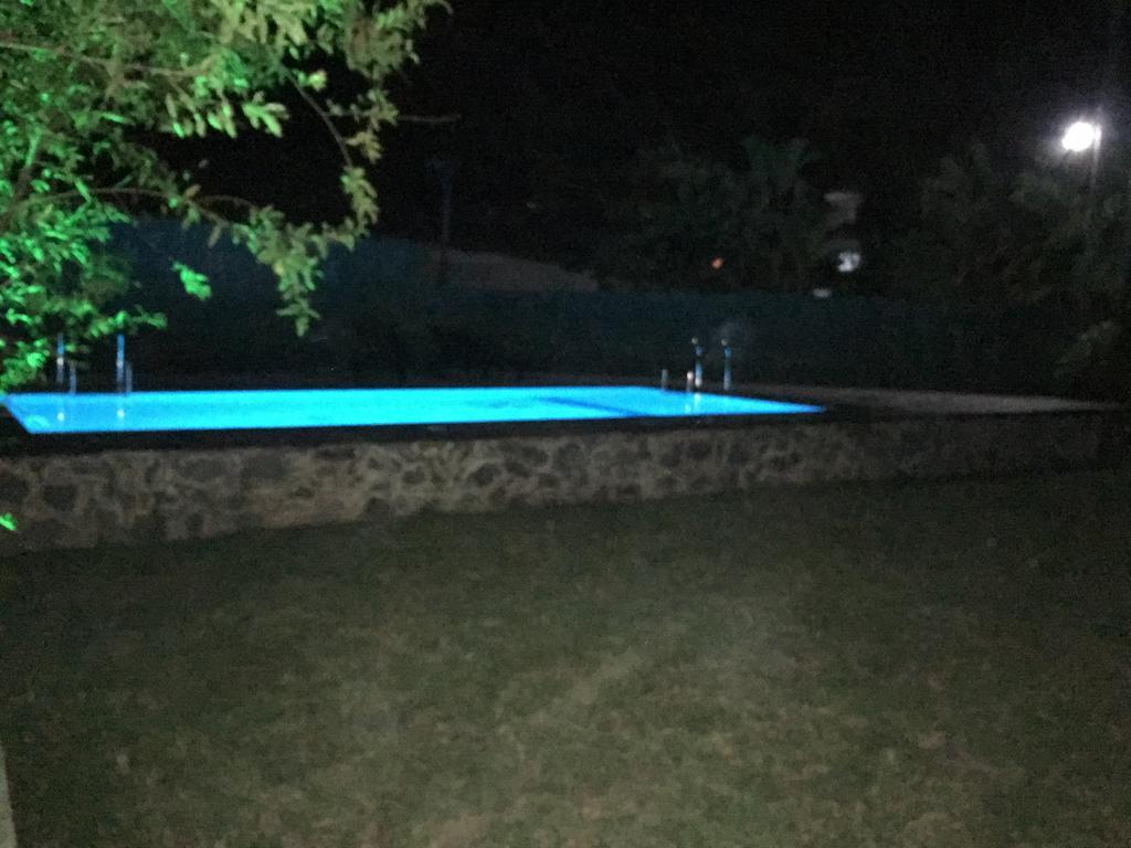 Relax Inn Хіккадува Екстер'єр фото